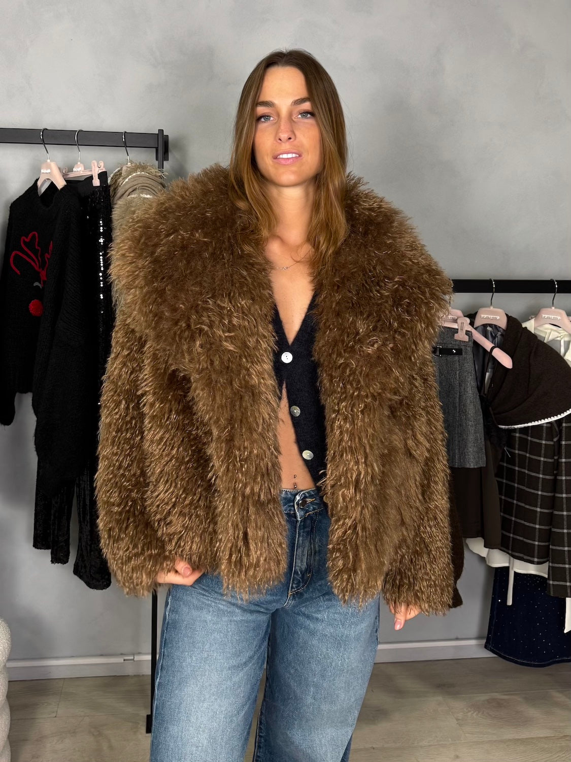 PELLICCIA CON COLLO A LANCIA IN ECO MONGOLIA