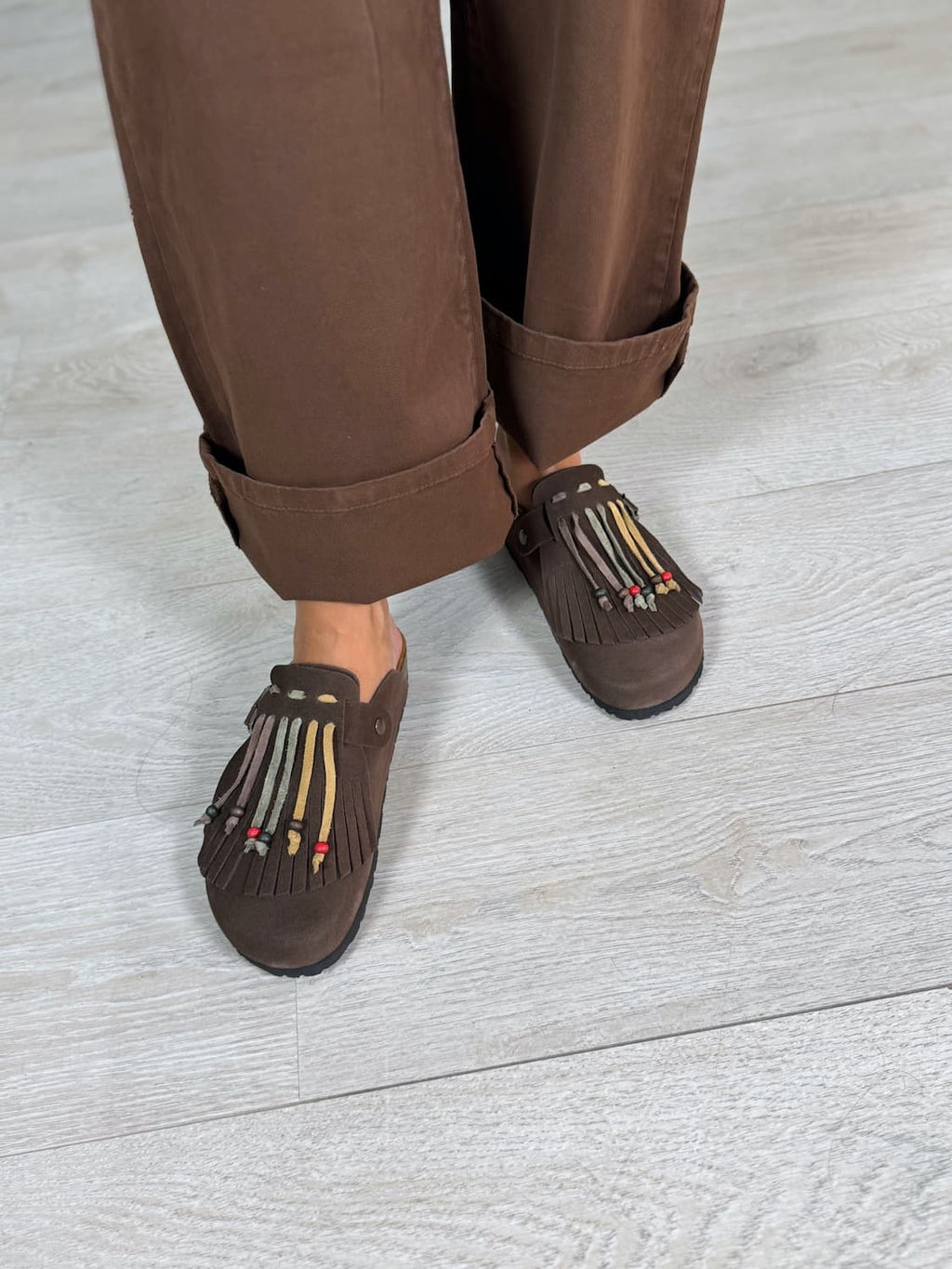 Mules camoscio con frange