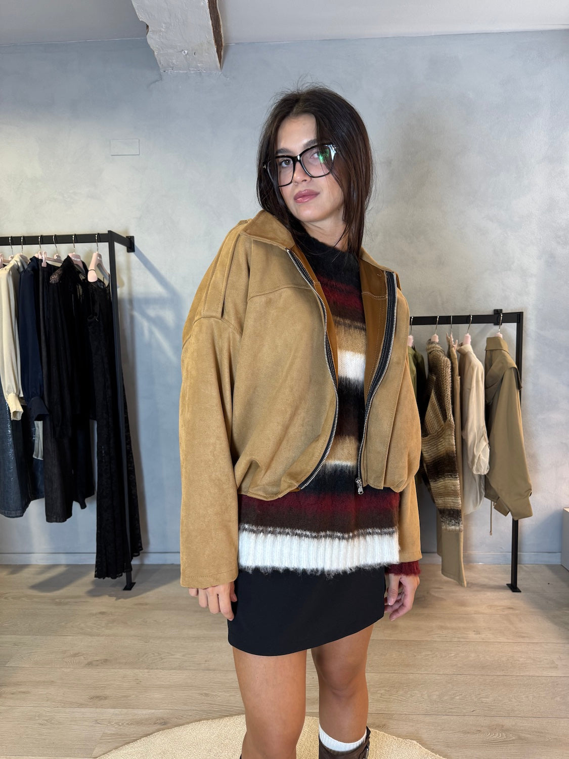 BOMBER CROP IN ECO SUEDE
