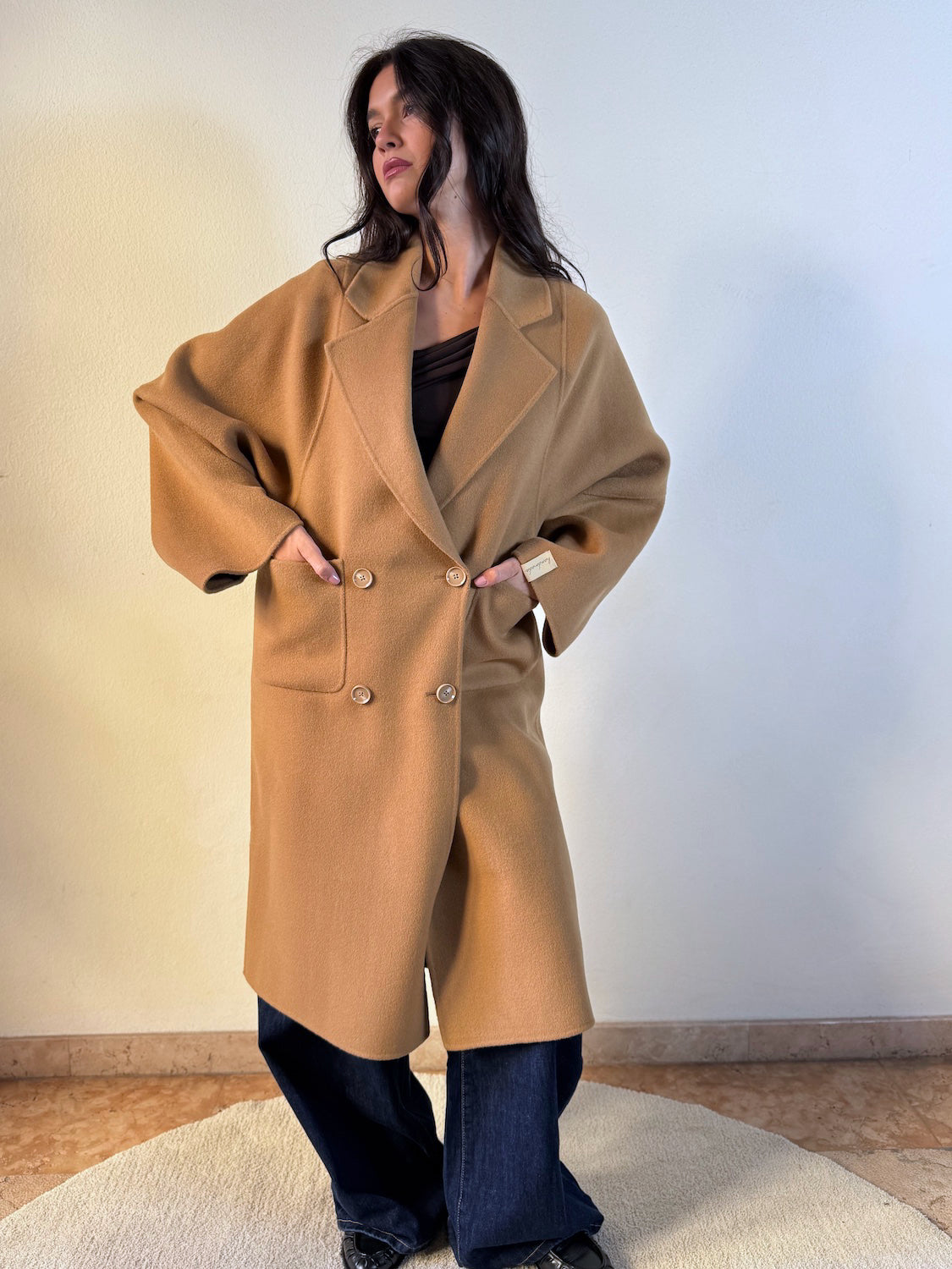 CAPPOTTO CON MANICA AMPIA