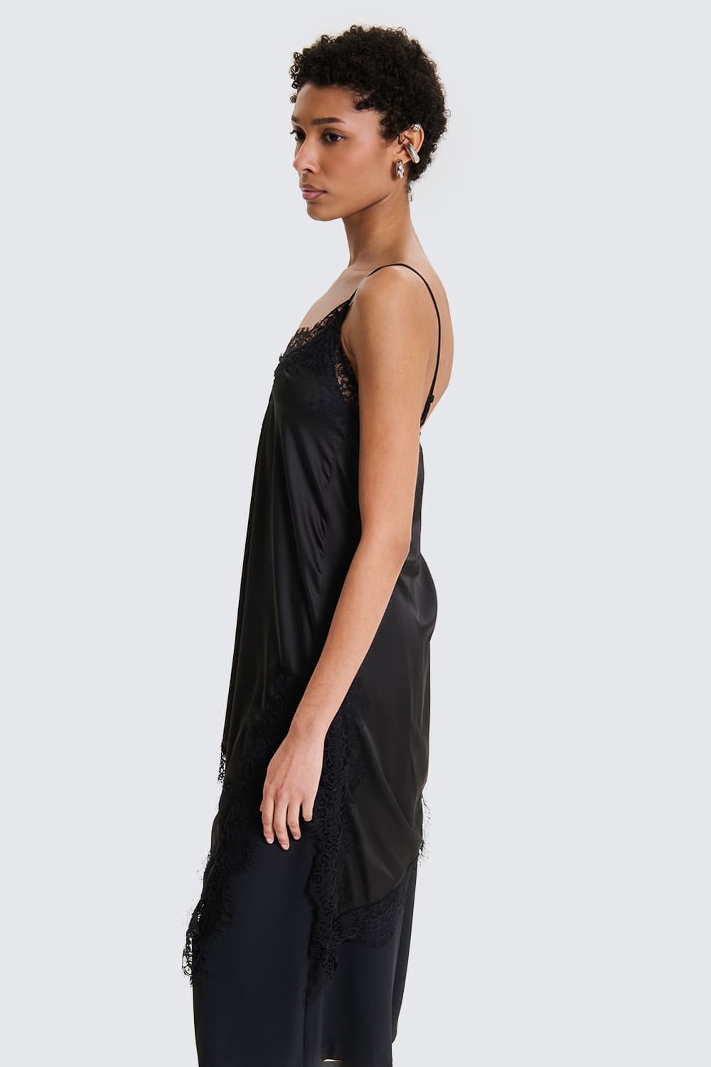 Abito Asimmetrico Con Pizzo