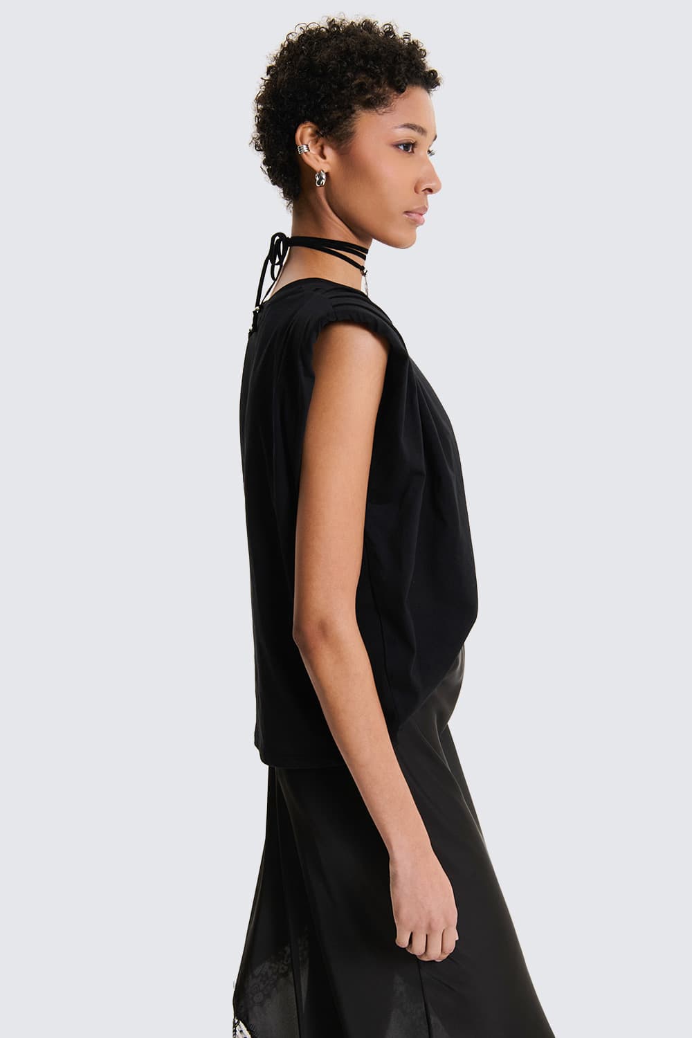 T-Shirt Con Spallina