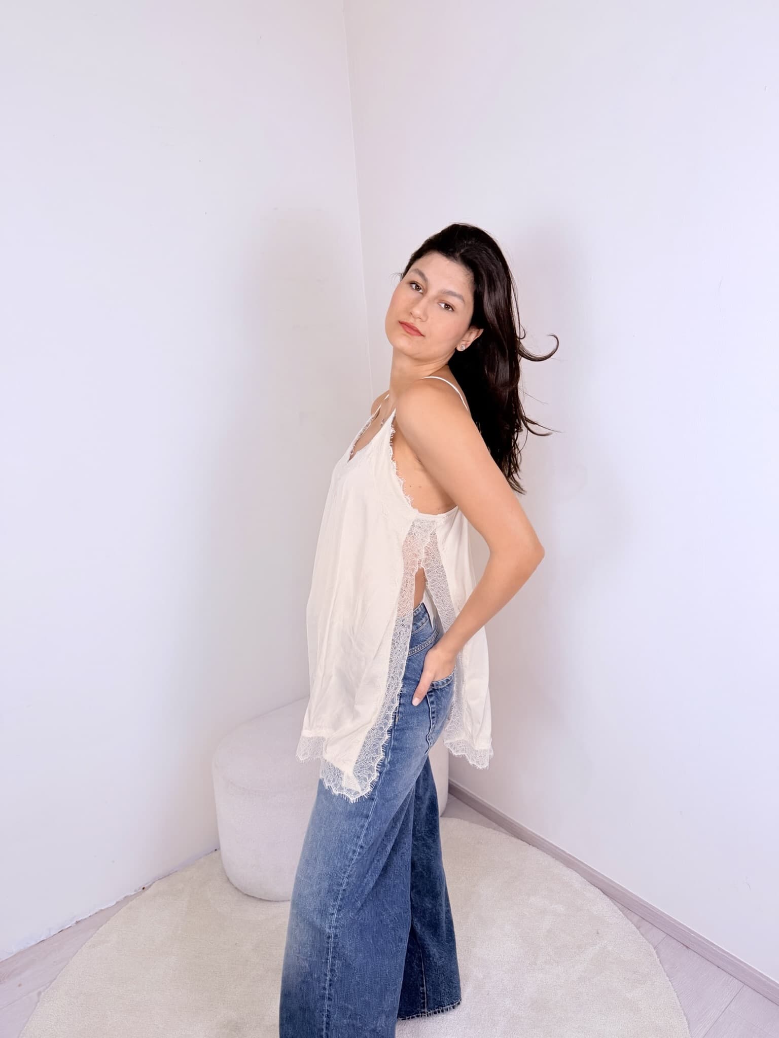 Felpa V con sottoveste